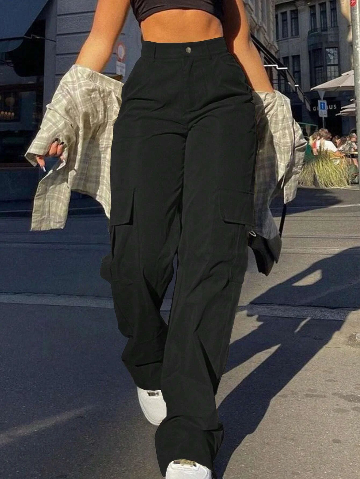 Pantalón cargo de mujer de cintura alta con bolsillos
