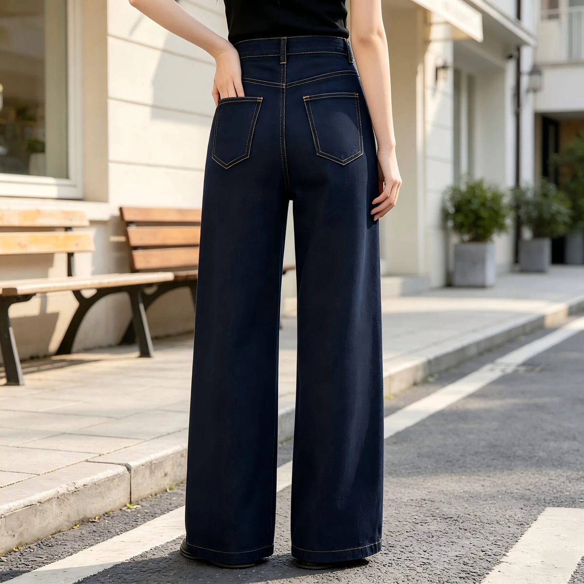 Vaqueros azul oscuro de mujer de cintura alta y pernera ancha