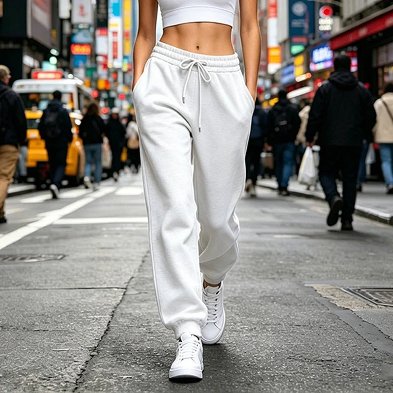 Pantalón deportivo recto de mujer con bolsillos