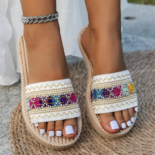 Sandalias planas de mujer