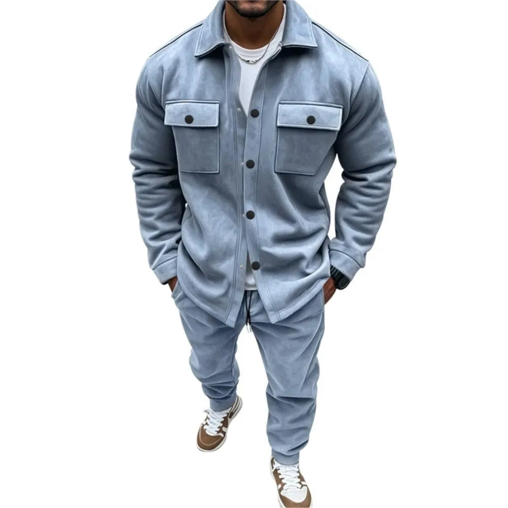 Conjunto de hombre con chaqueta y pantalón de cintura elástica