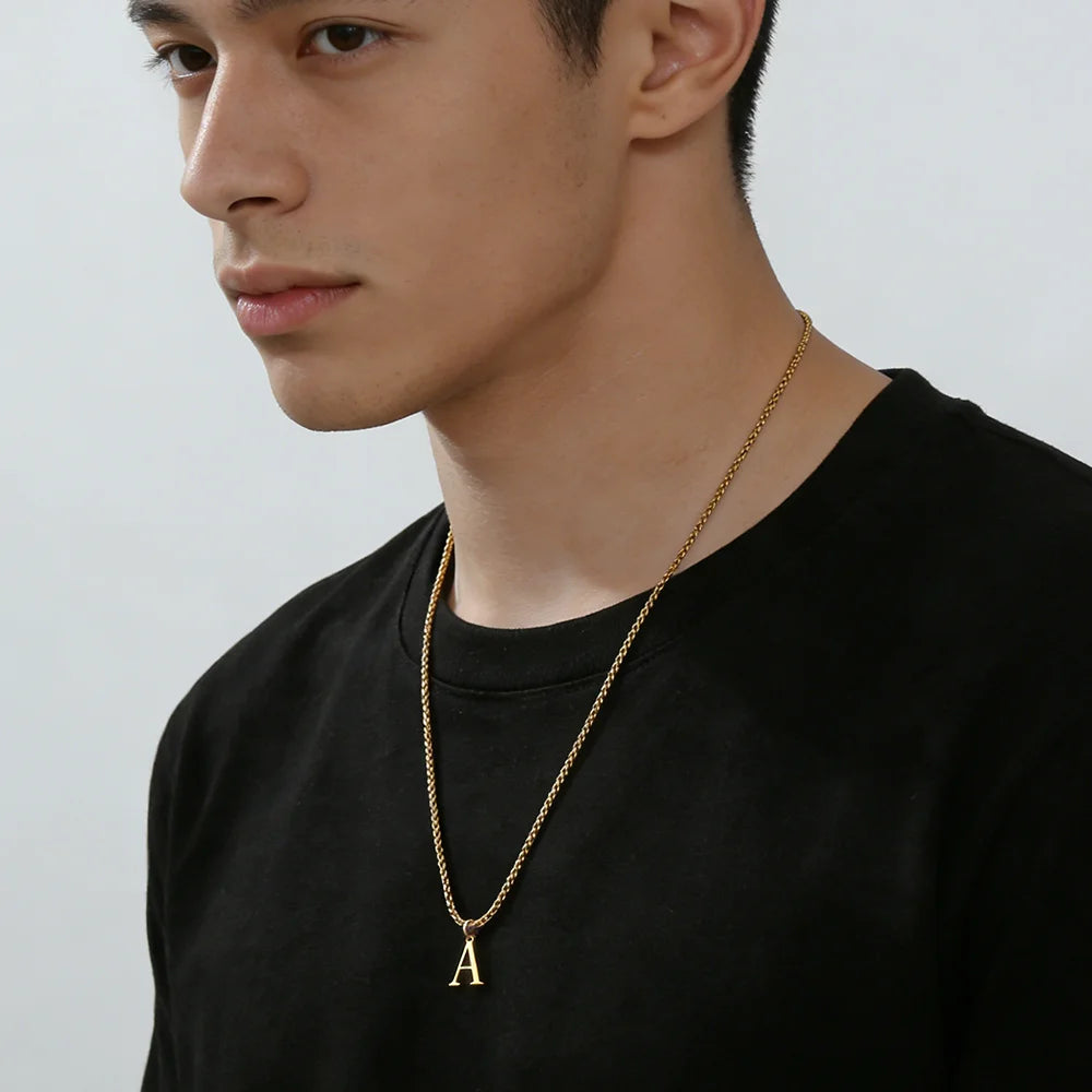 Collar de hombre con inicial A-Z en acero inoxidable