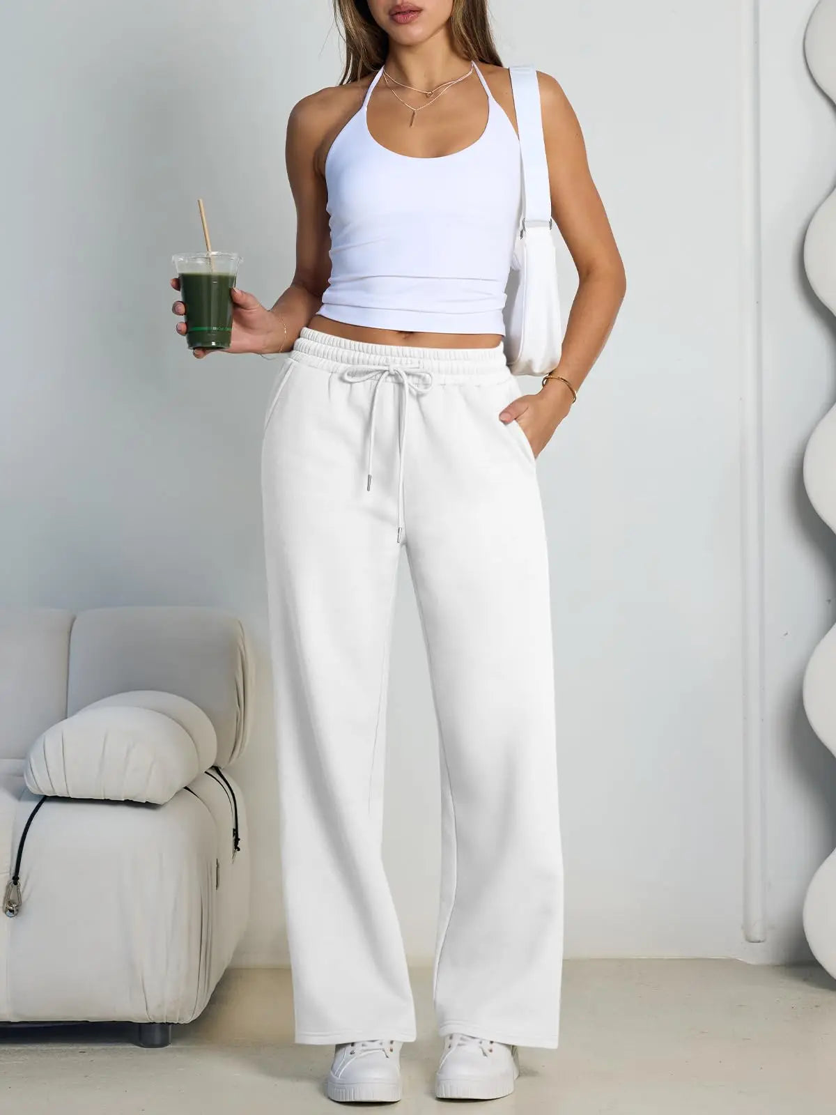Pantalón deportivo gris de mujer de pernera ancha
