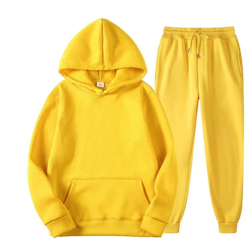 Conjunto deportivo de hombre con sudadera y pantalón