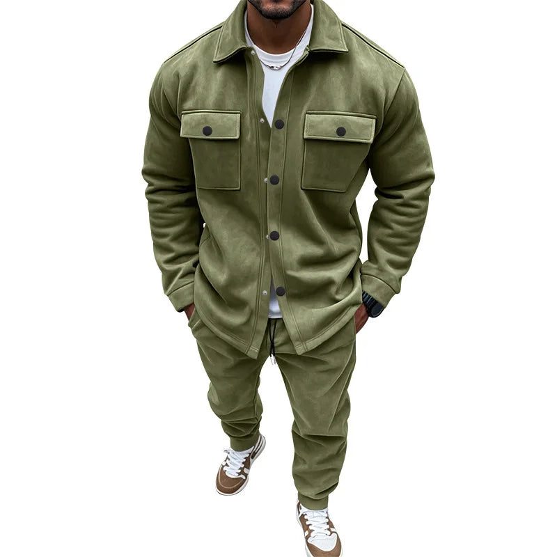 Conjunto de hombre con chaqueta y pantalón de cintura elástica