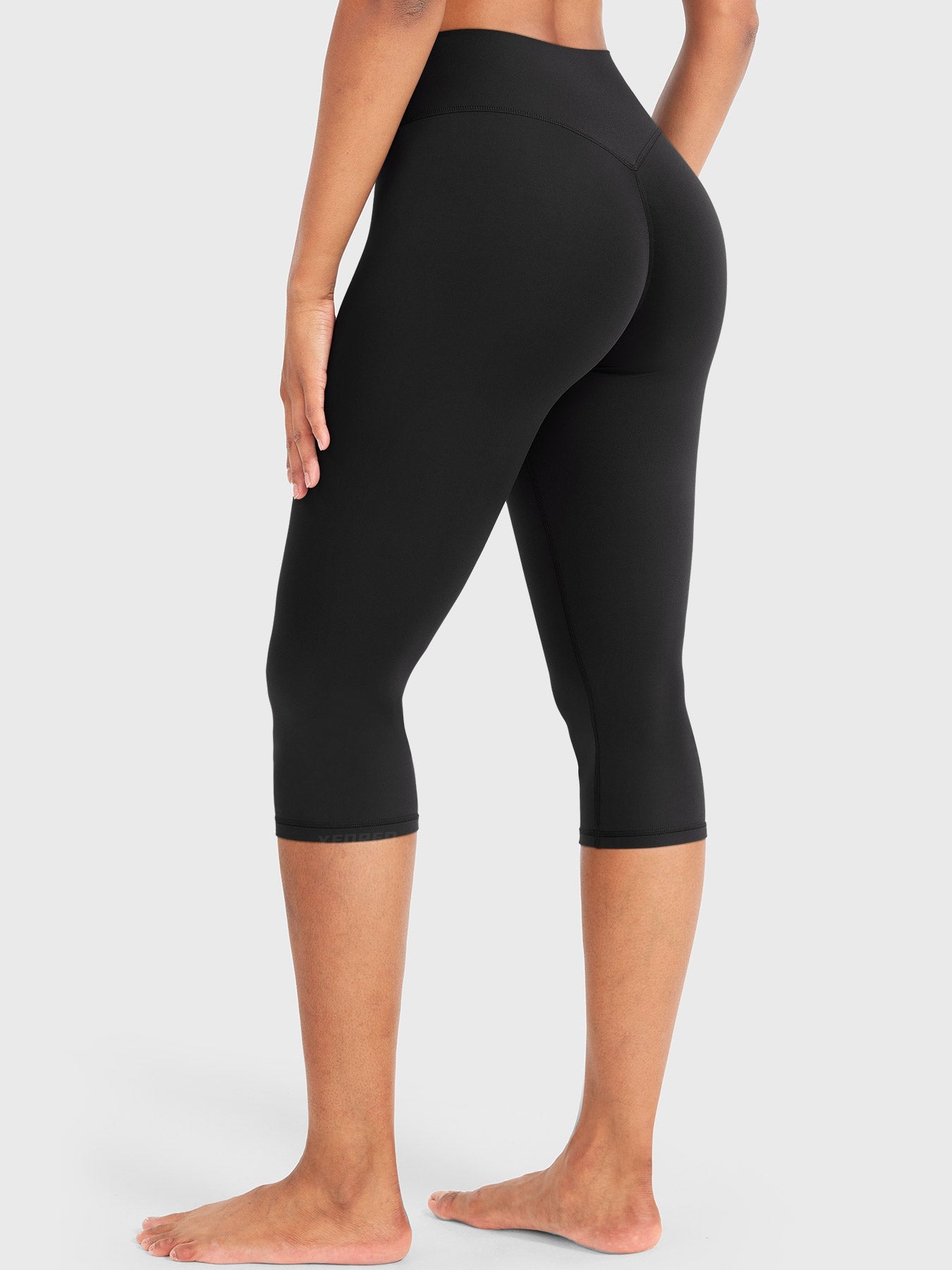 Yeoreo Nailly 17" Capri Leggings