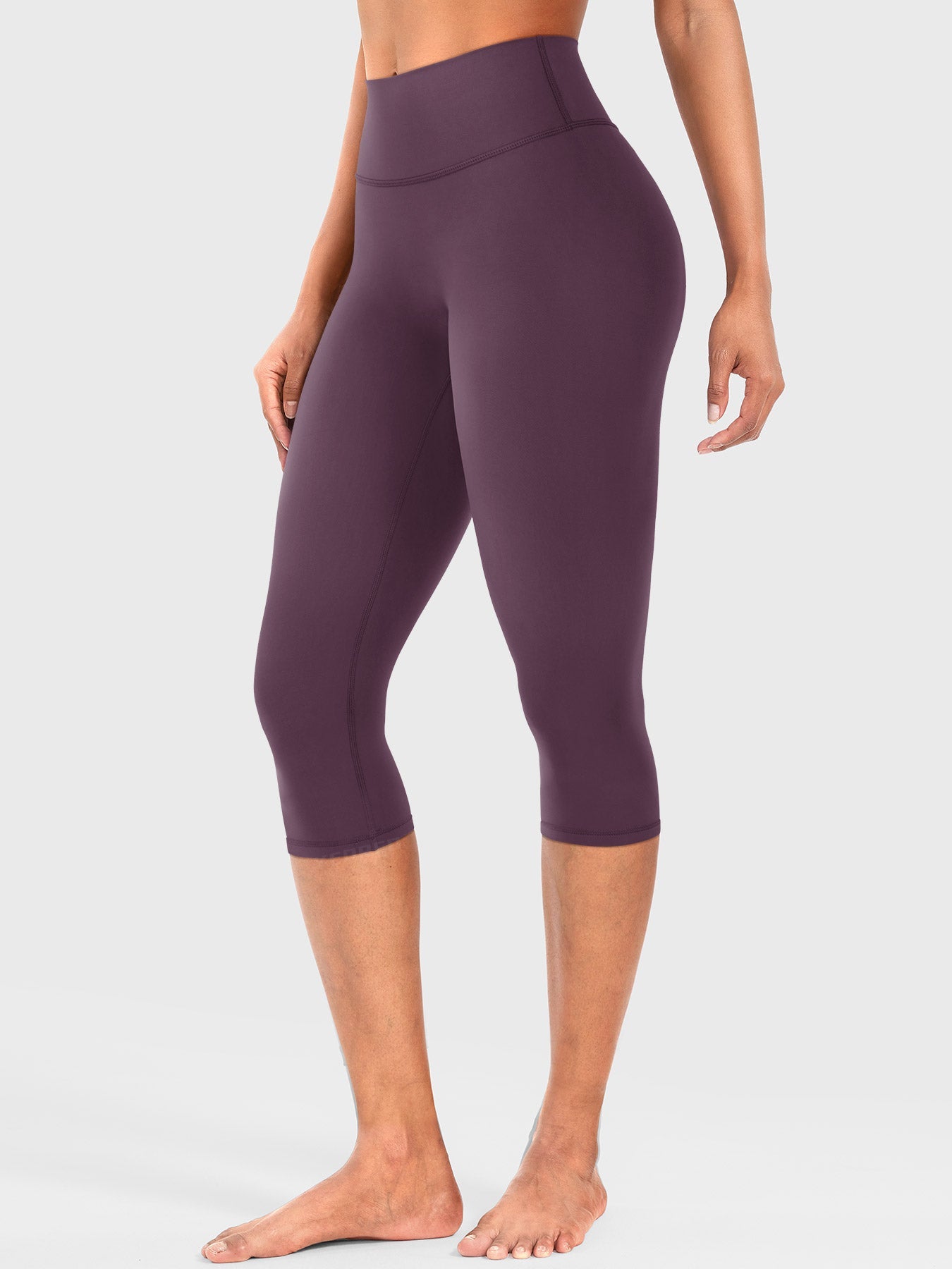 Yeoreo Nailly 17" Capri Leggings