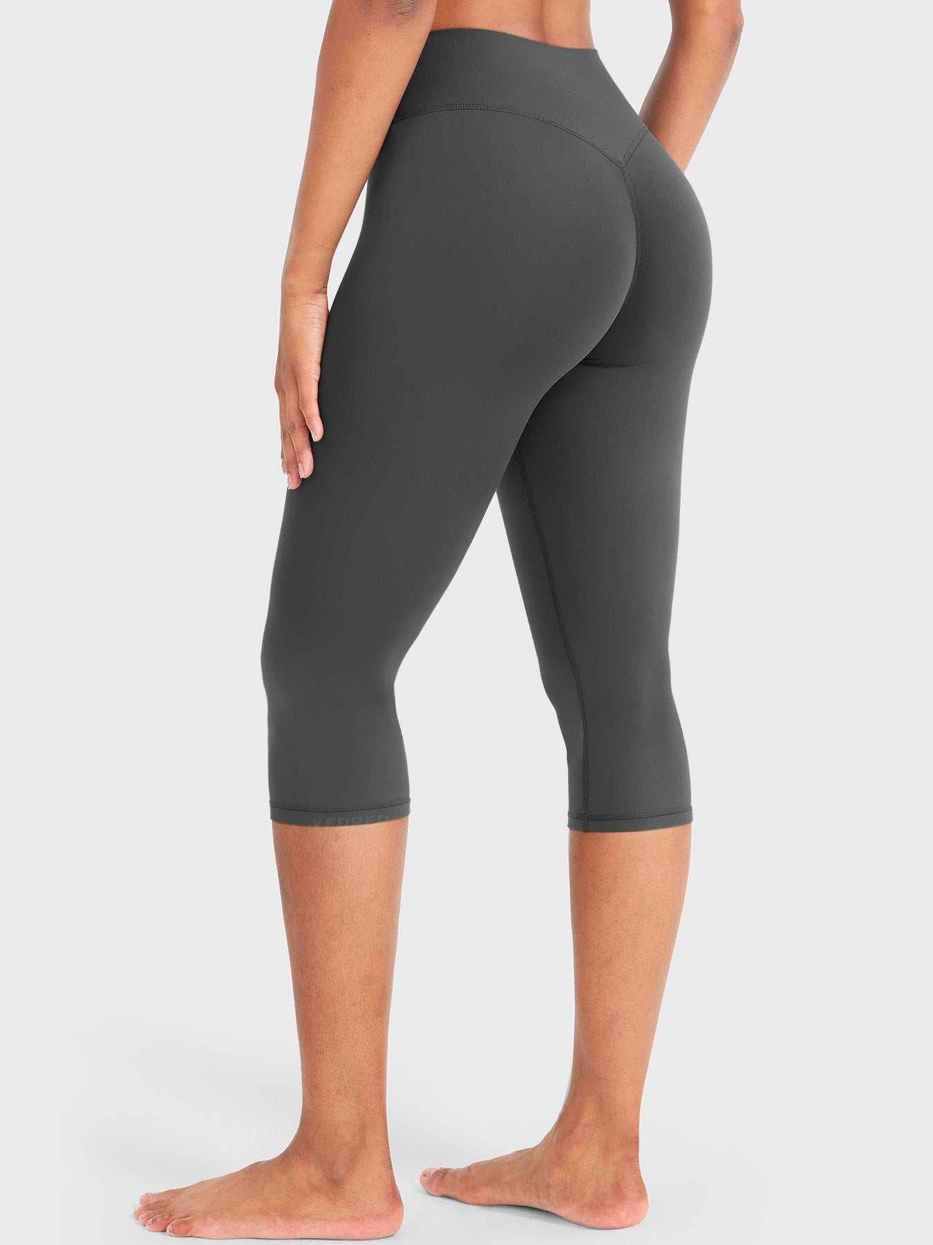 Yeoreo Nailly 17" Capri Leggings