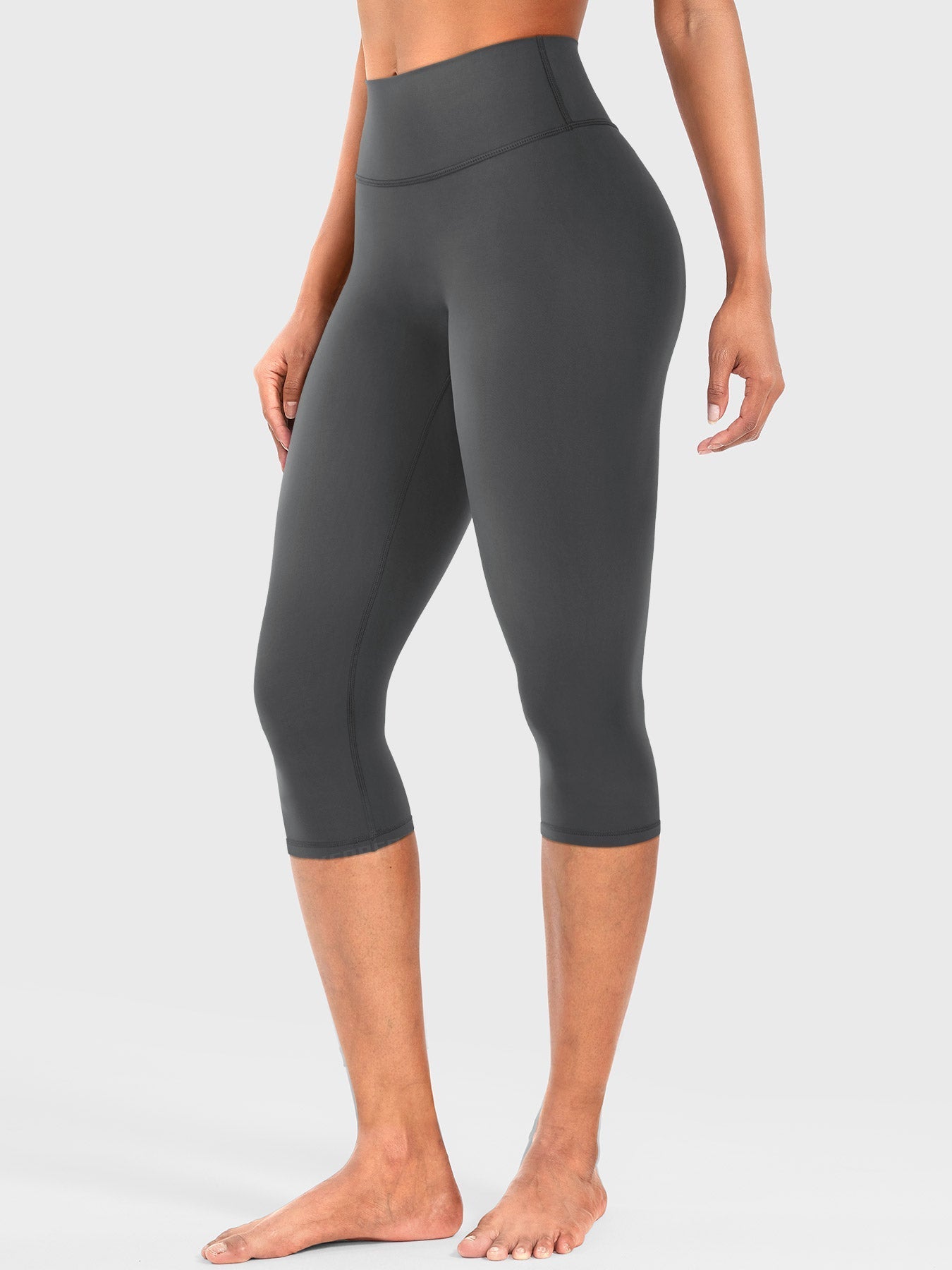 Yeoreo Nailly 17" Capri Leggings