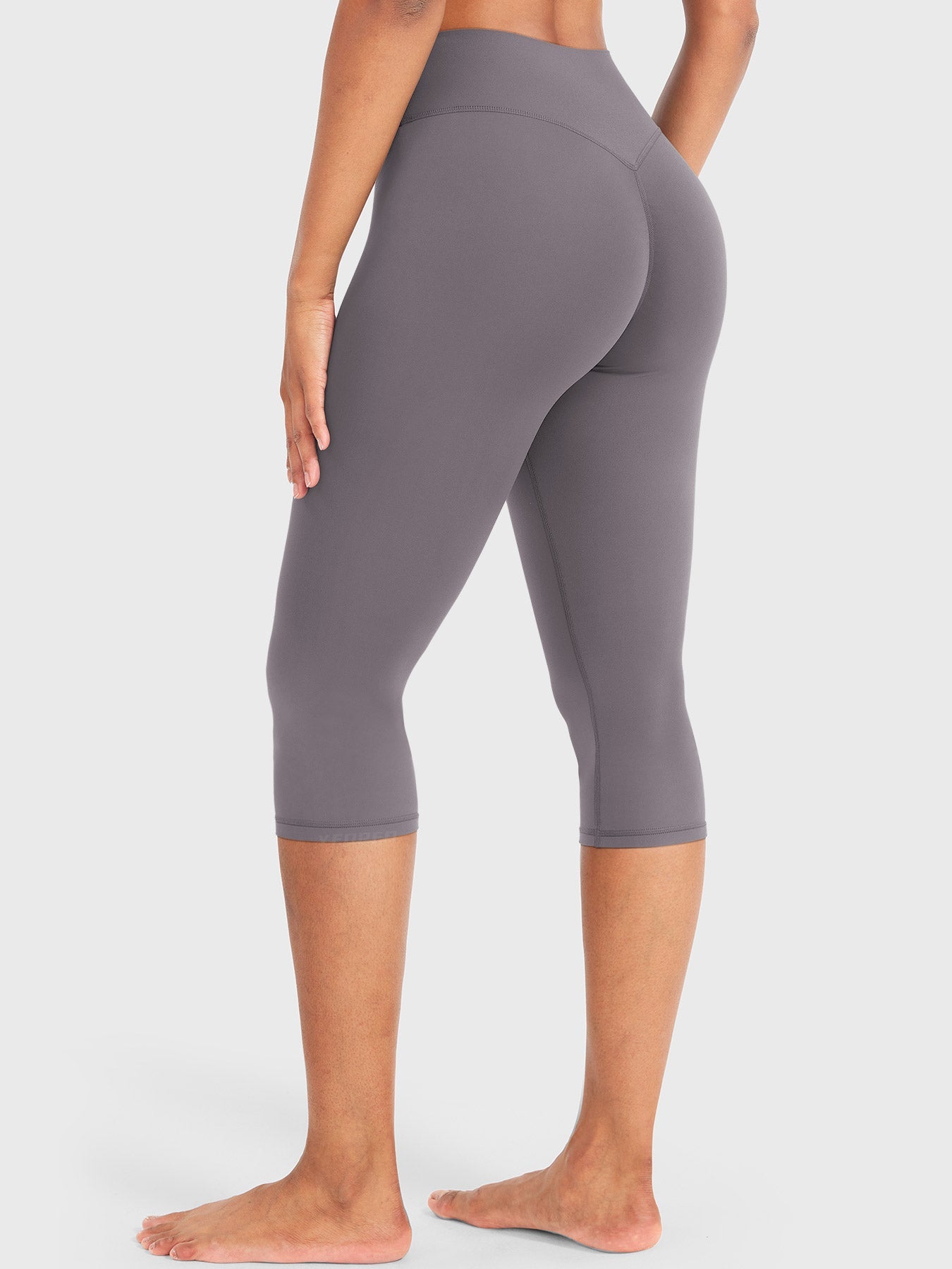 Yeoreo Nailly 17" Capri Leggings