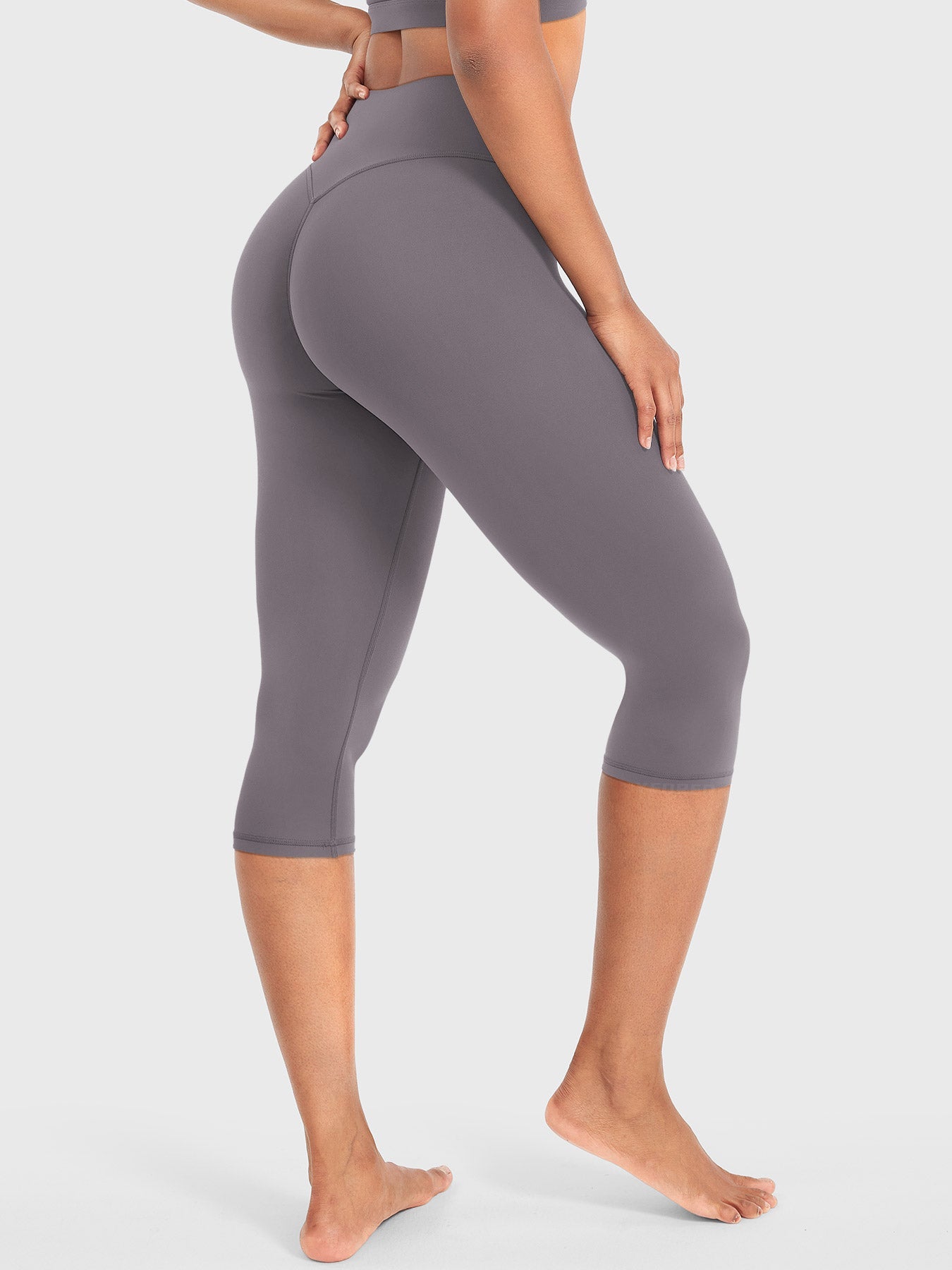 Yeoreo Nailly 17" Capri Leggings