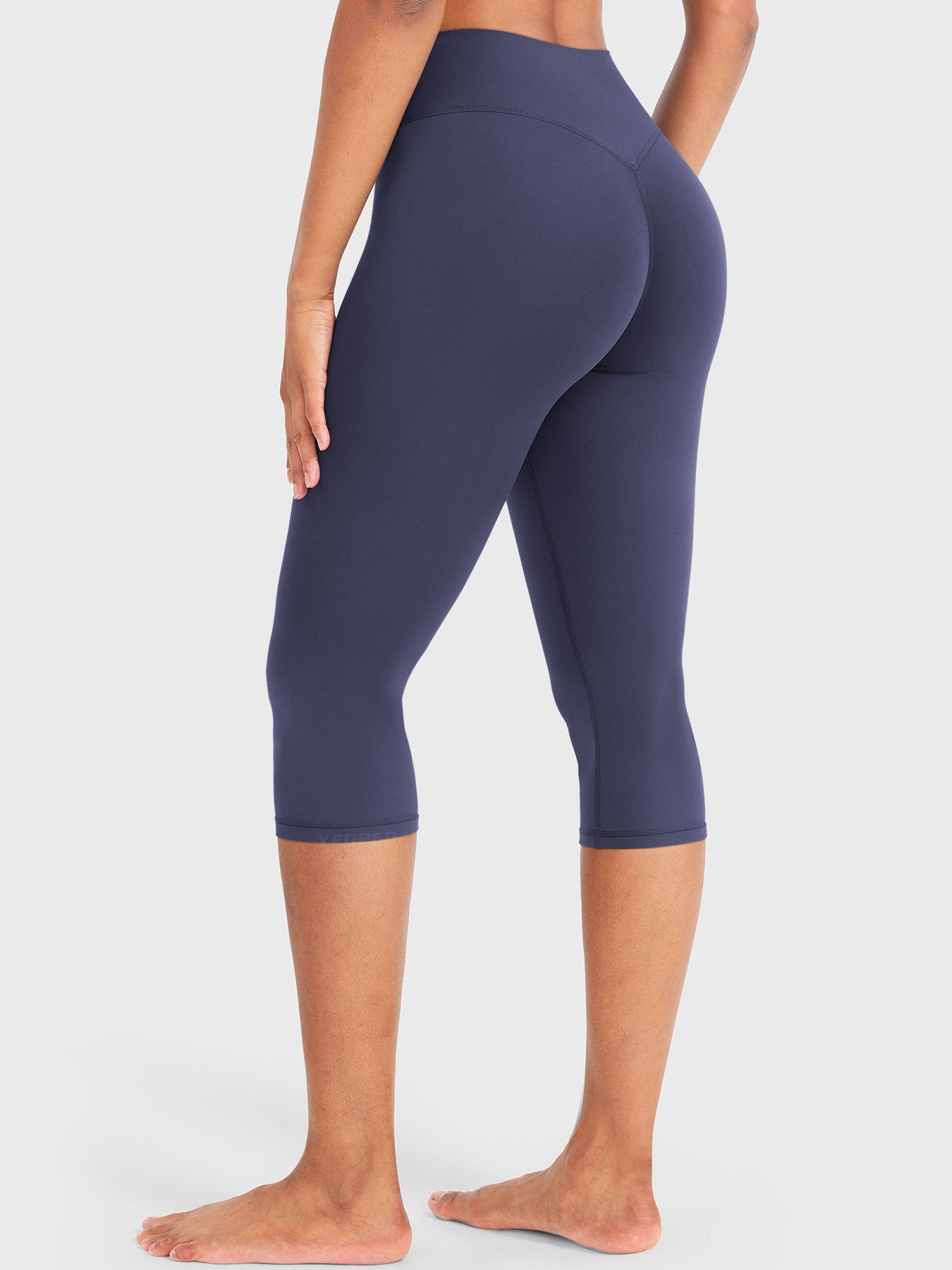 Yeoreo Nailly 17" Capri Leggings