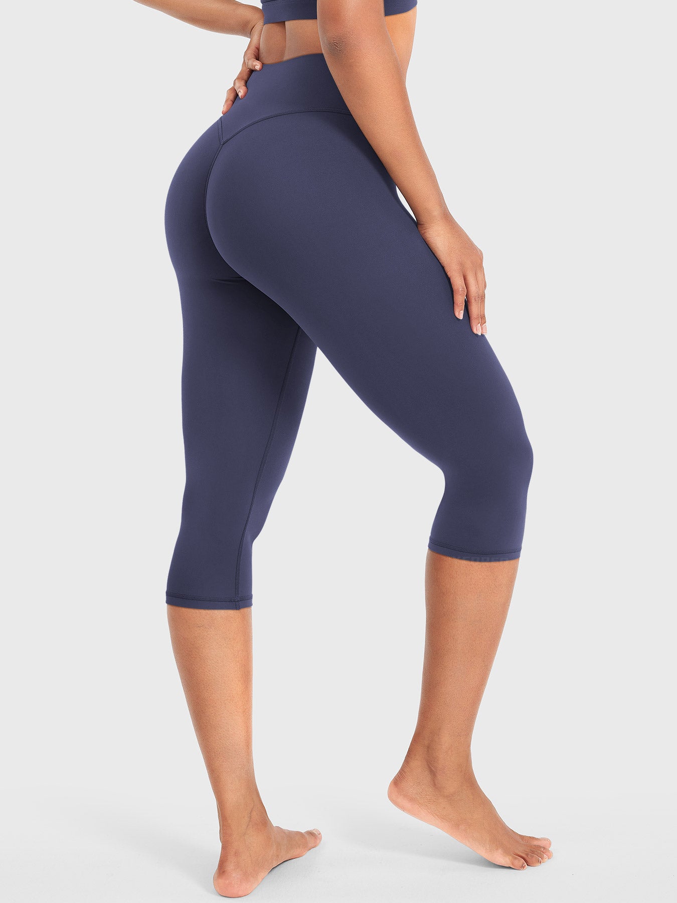 Yeoreo Nailly 17" Capri Leggings