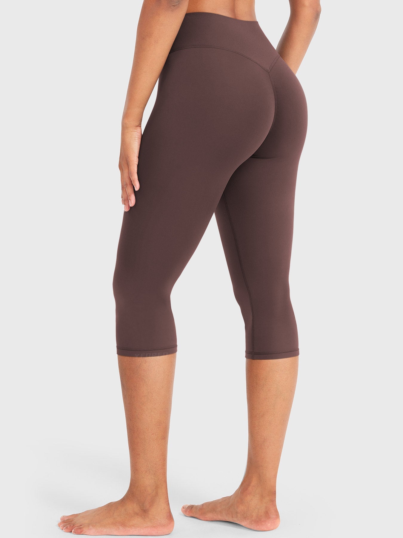 Yeoreo Nailly 17" Capri Leggings
