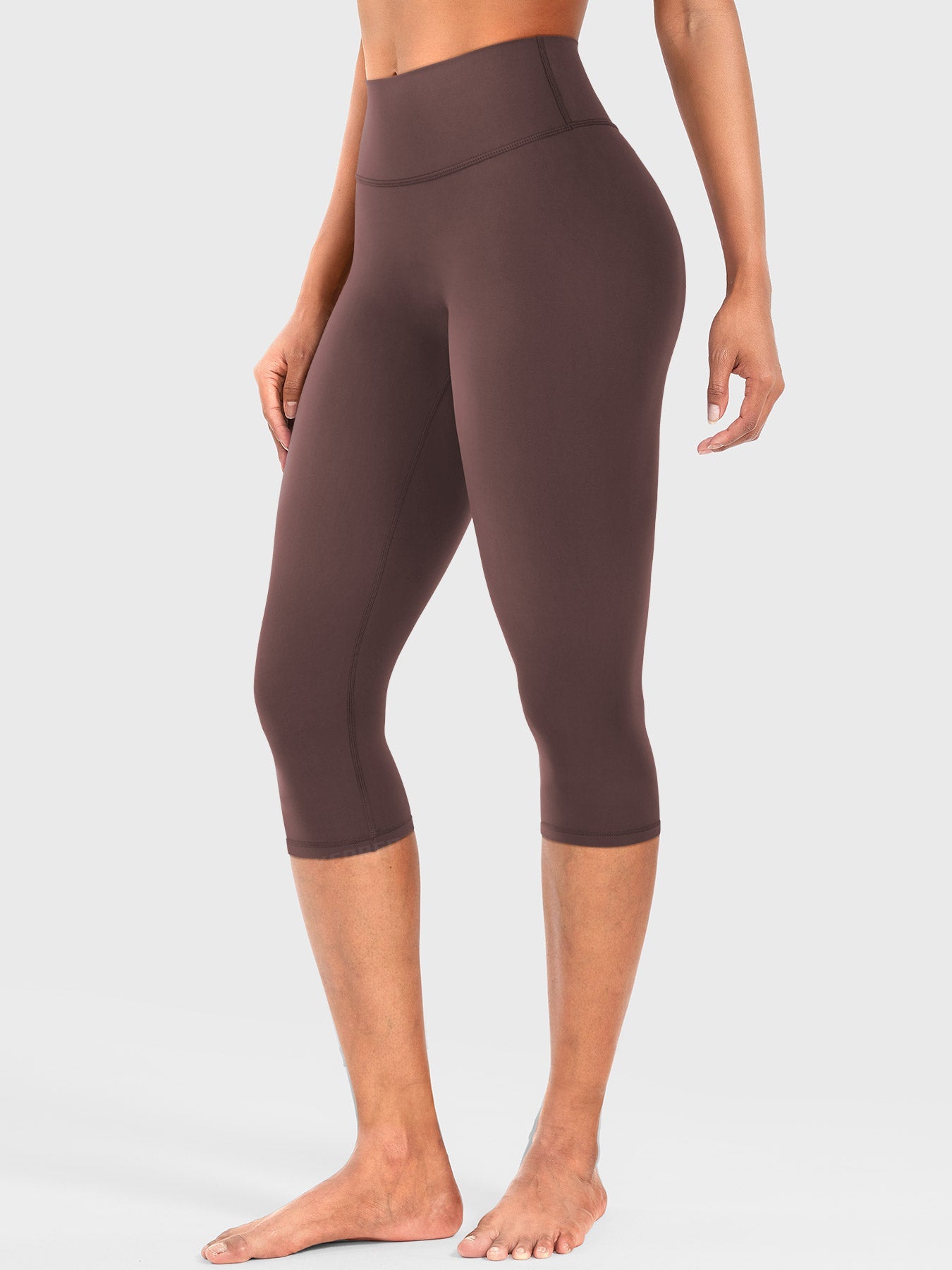 Yeoreo Nailly 17" Capri Leggings